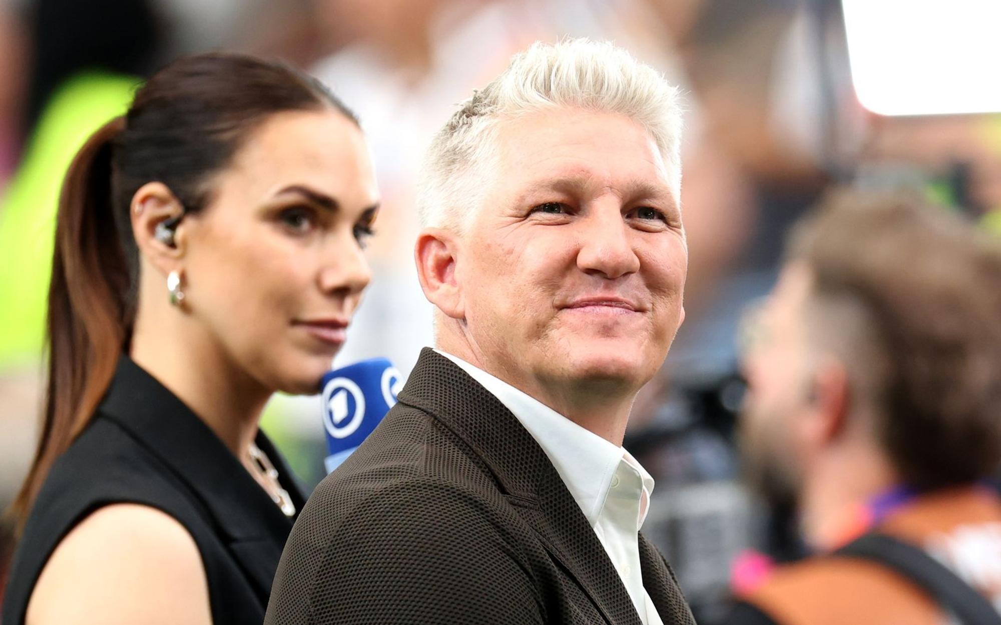 Bastian Schweinsteiger ließ sich von Esther Sedlaczek nicht zu einer Kritik an Julian Nagelsmann verleiten. (Bild: 2026 Getty Images/Alexander Hassenstein)