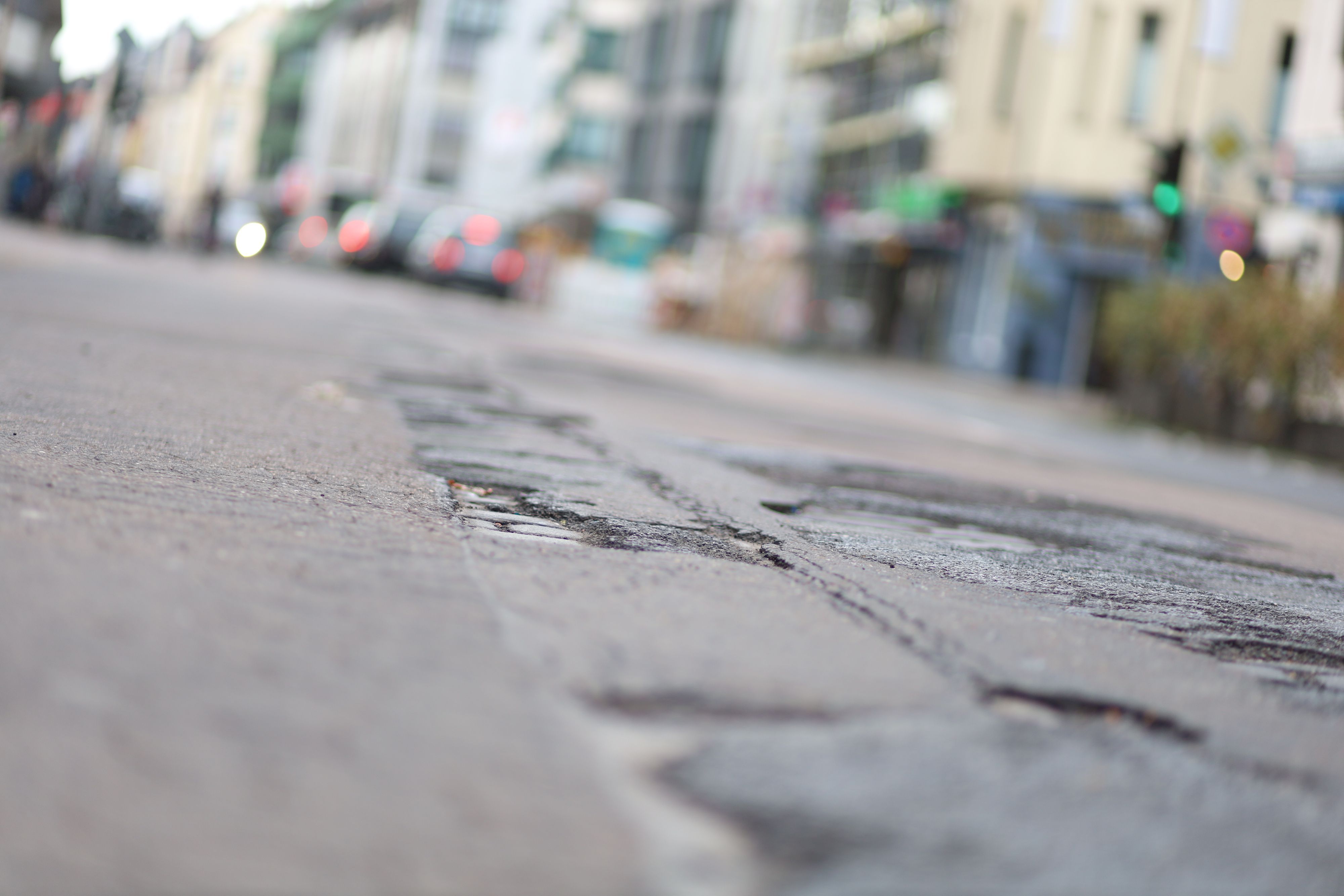 Die Berrenrather Straße in Sülz soll endlich saniert werden.