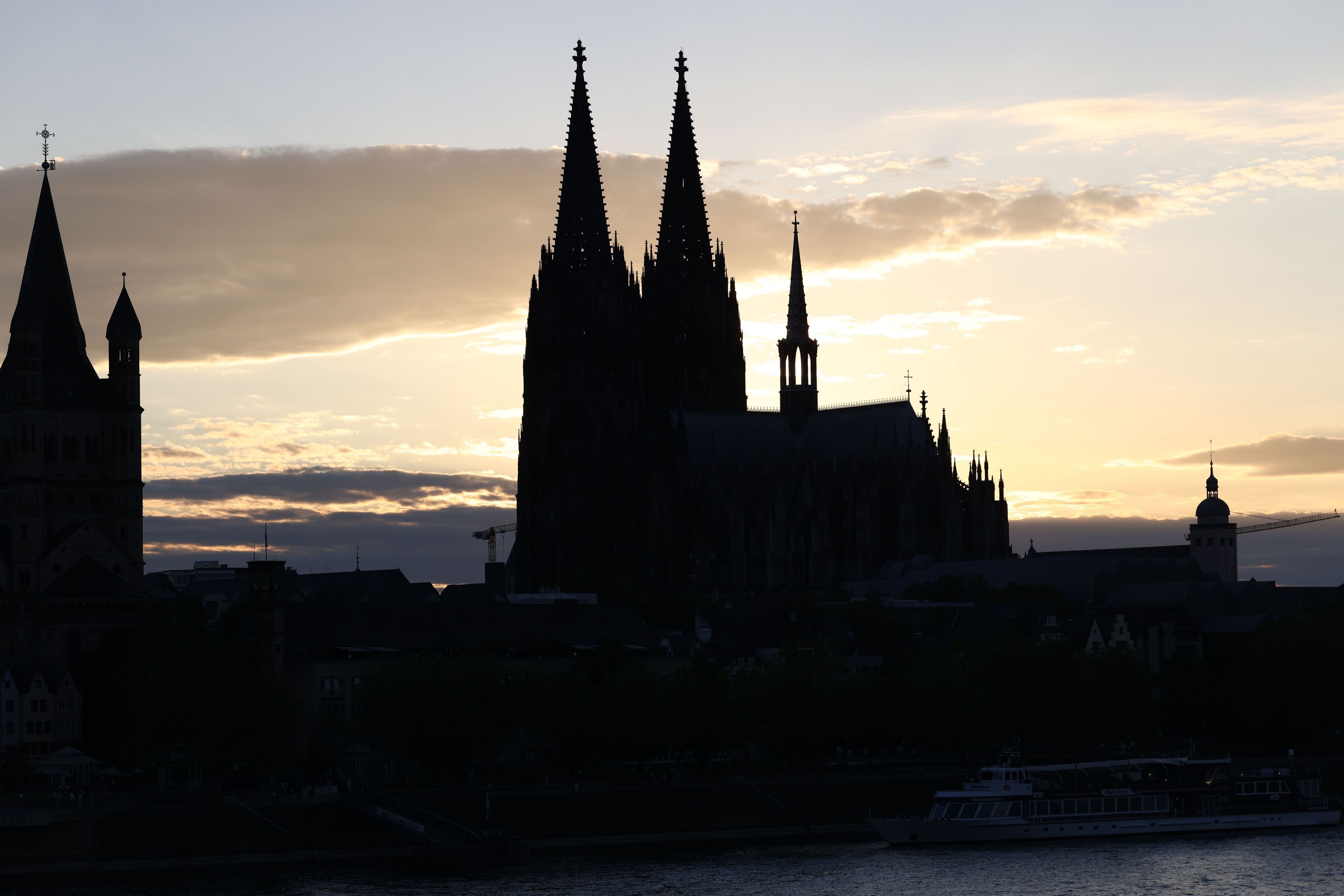 Wer den Kölner Dom besuchen will, muss nun relativ tief in die Tasche greifen.