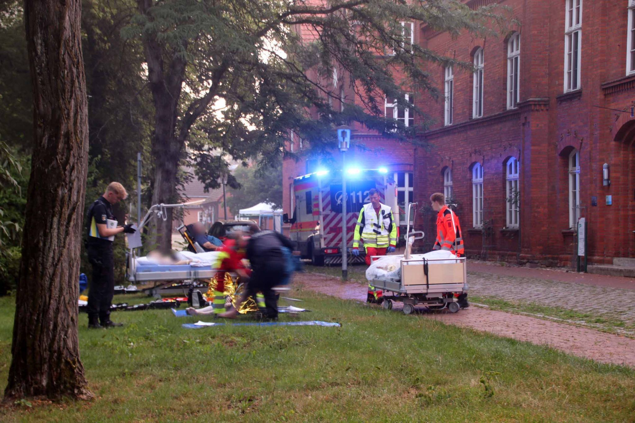 Es gibt viele Verletzte nach dem Brank in dem Krankenhaus in Ludwigslust.
