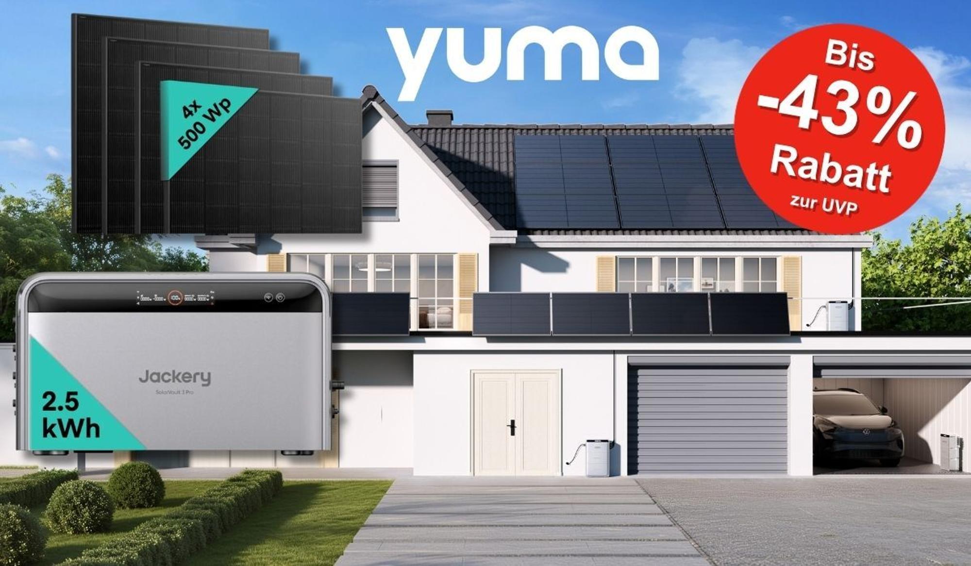Jackery SolarVault 3 Pro Heimspeicher-Bundle mit Solar-Modulen vor blauem Himmel und Einfahrt eines großen Familienhauses. Roter Button oben rechts weist auf bis zu 43 Prozent Rabatt zur UVP hin.