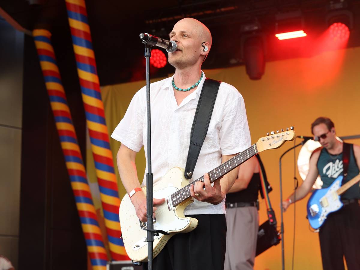 Cat Ballou beim Auftritt auf der Bühne.
