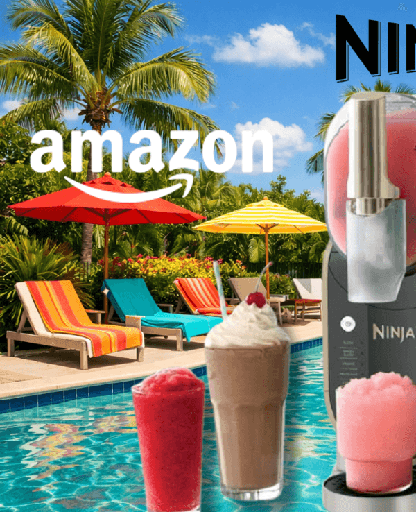 Die Ninja SLUSHi mit Eisgetränken, Frappés und Daiquiris vor einem Pool.