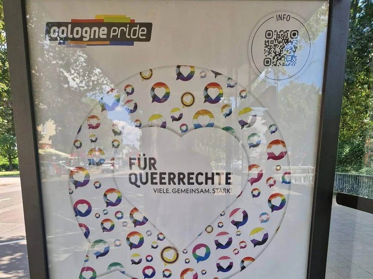 Ein Reddit-User postete den Plakat-Patzer und sorgte für witzige Reaktionen.