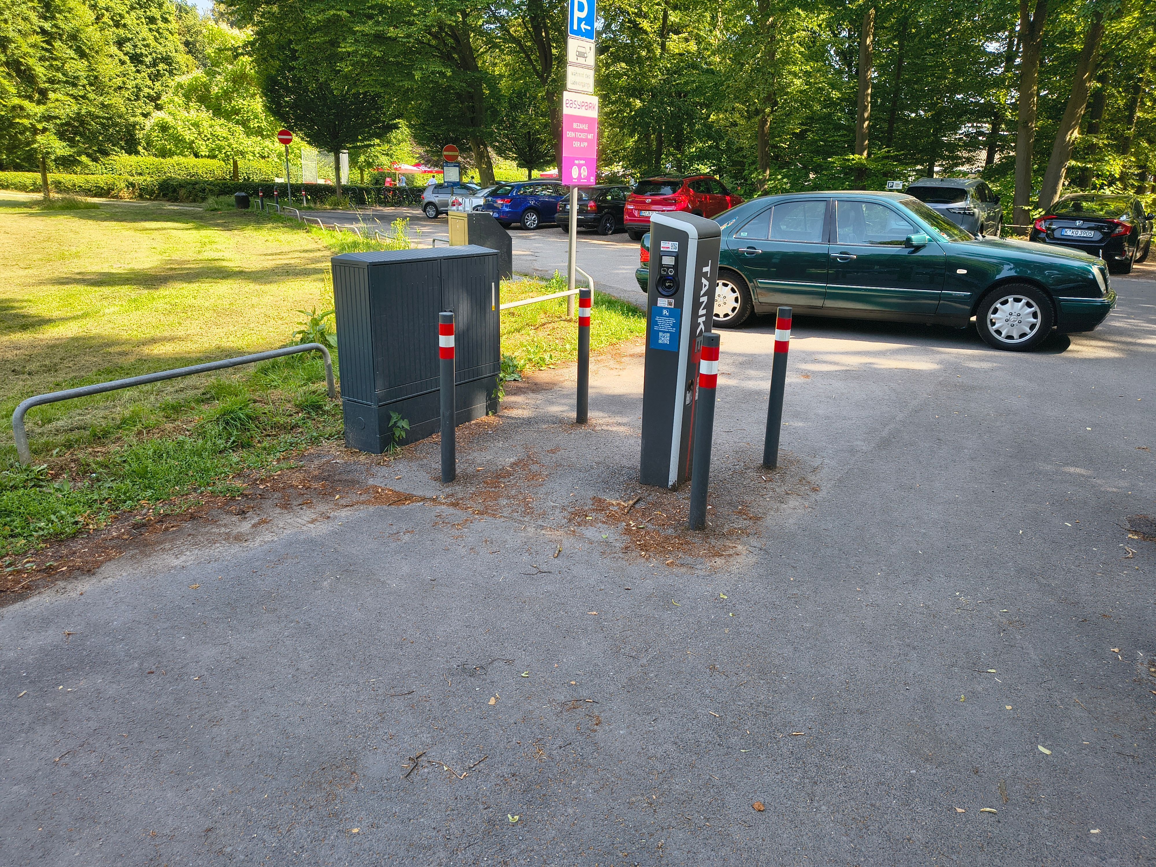 Die E-Ladesäule am Parkplatz am „Haus am See“