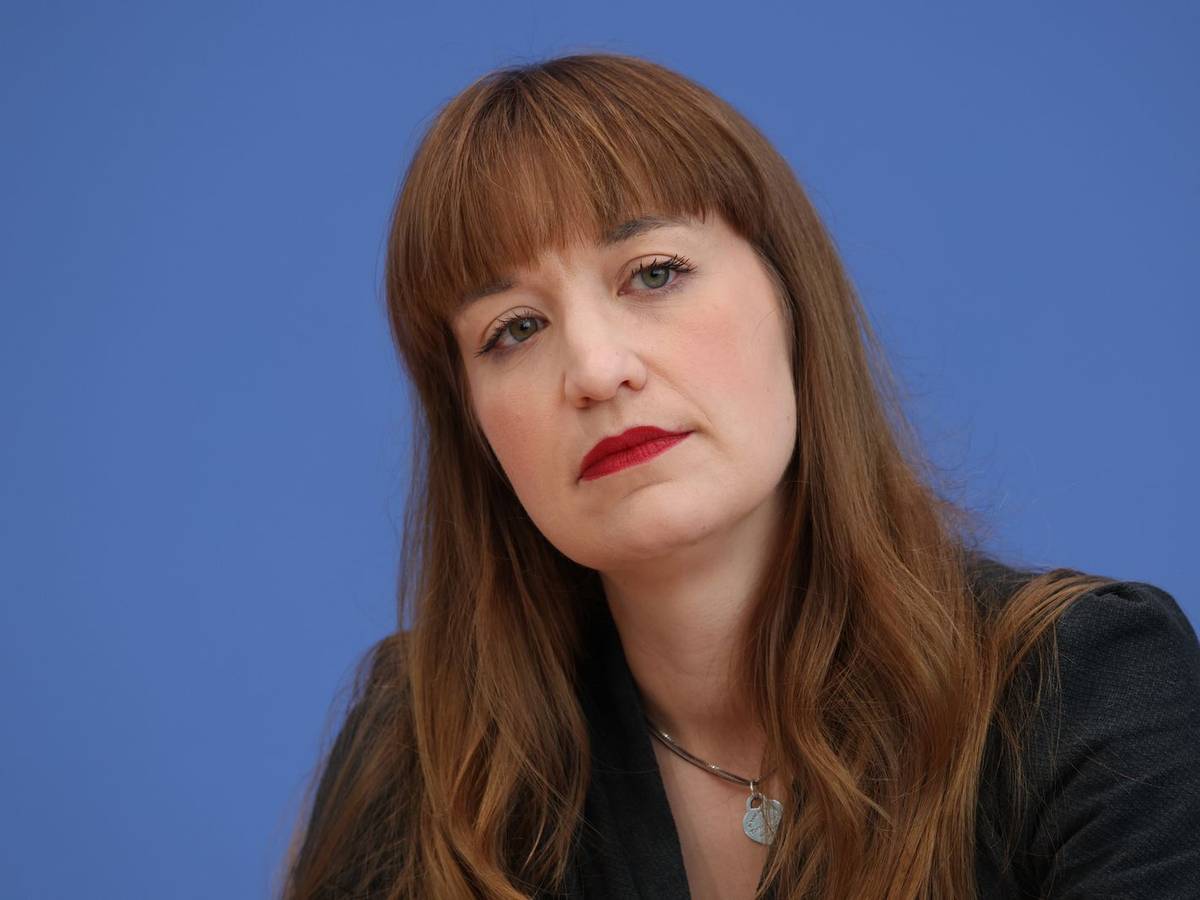 Heidi Reichinnek war im Podcast „Talk-o-Mat“ zu Gast - mit einer ihr zunächst unbekannten Gesprächspartnerin. (Bild: 2025 Getty Images/Sean Gallup)