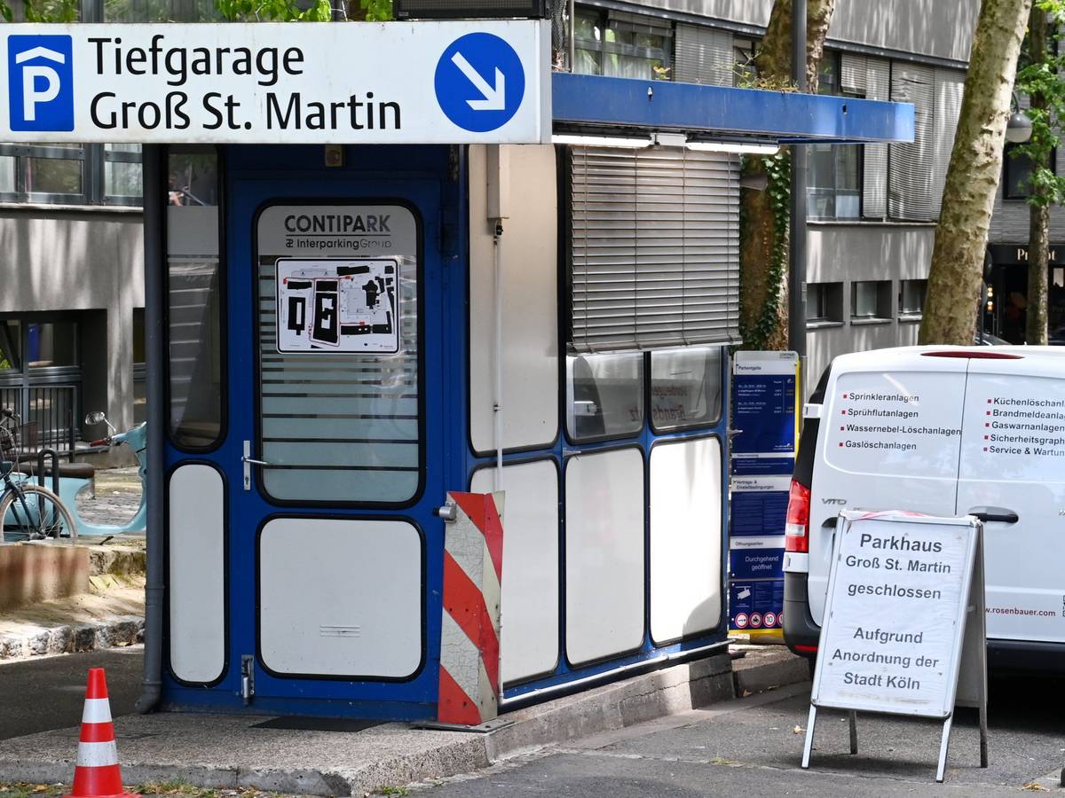 Die Tiefgarage Groß St. Martin in der Kölner Innenstadt ist sanierungsbedürftig und seit September 2025 für die Öffentlichkeit gesperrt.