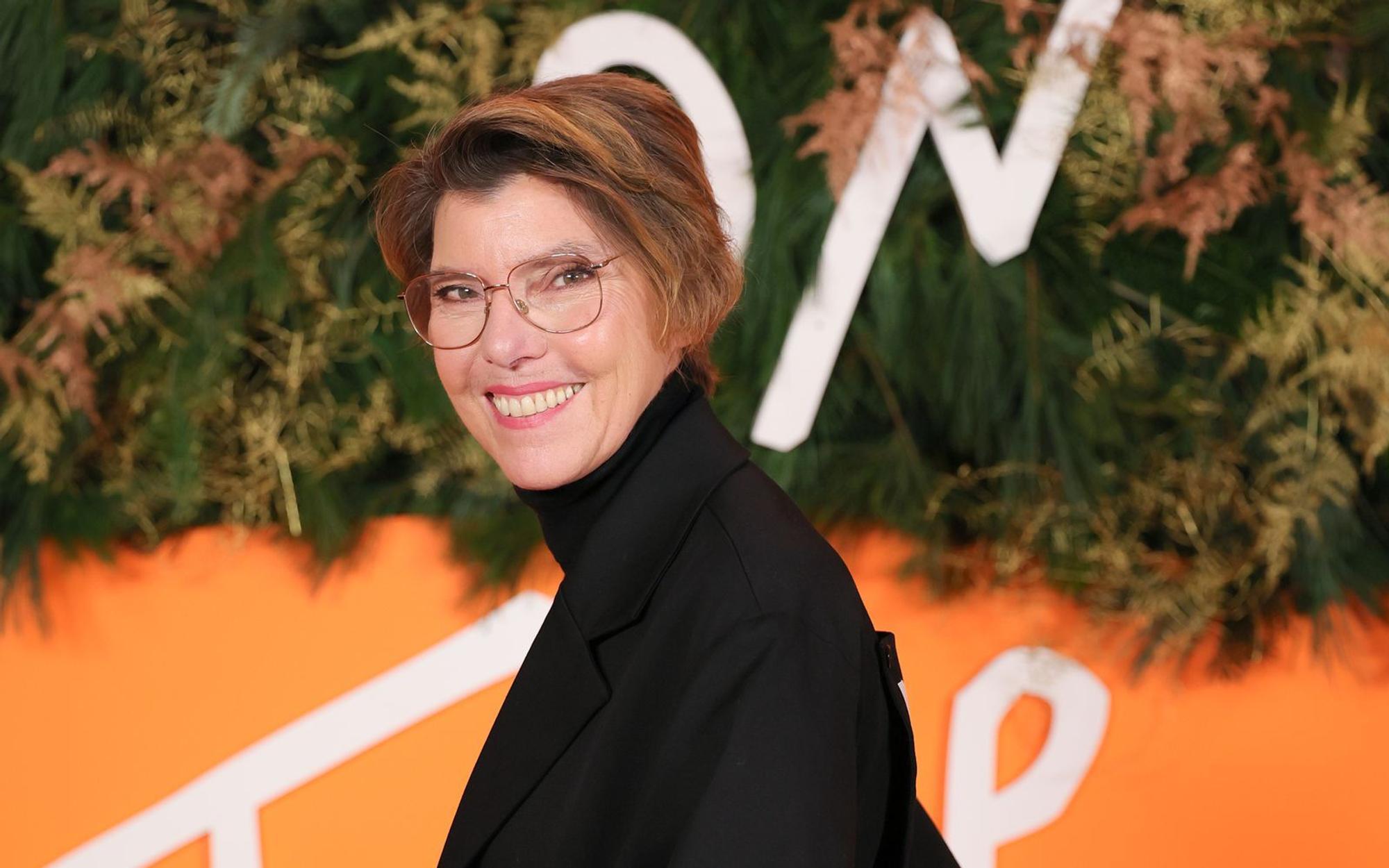 In einer Podcastfolge spricht Bettina Böttinger darüber, was ihr in „schweren Zeiten“ geholfen hat. (Bild: 2024 Getty Images/Andreas Rentz)