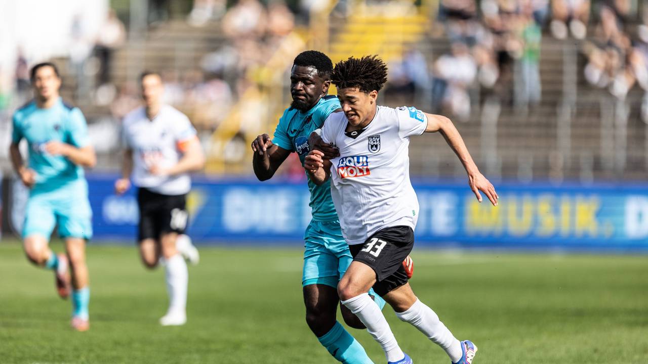 Evan Brown im Trikot vom SSV Ulm.