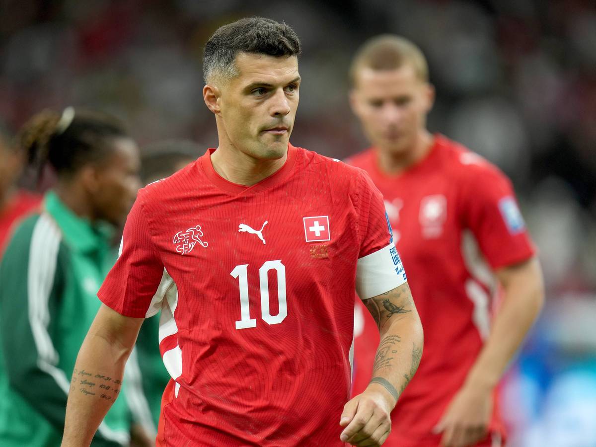Beim WM-Spiel der Schweiz steht Granit Xhaka auf dem Platz.