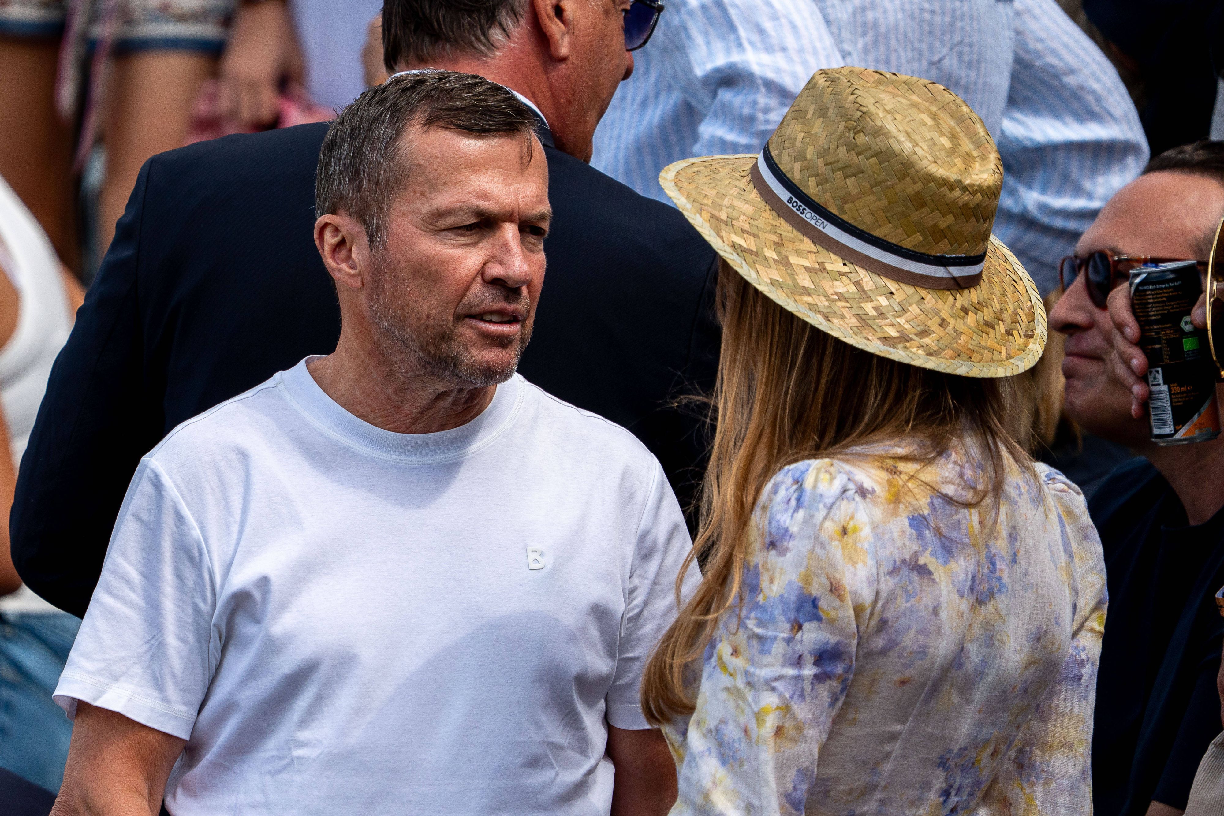 Lothar Matthäus mit Freundin Theresa Sommer bei einem Tennis-Turnier im Publikum