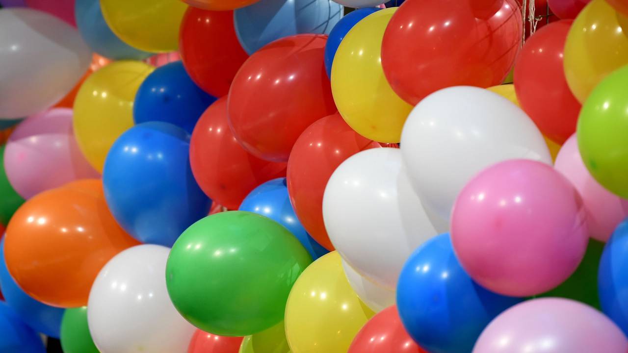 Nicht lebensmitteltauglich: Luftballons bestehen aus Materialien, die nicht für den Kontakt mit Lebensmitteln geeignet sind.