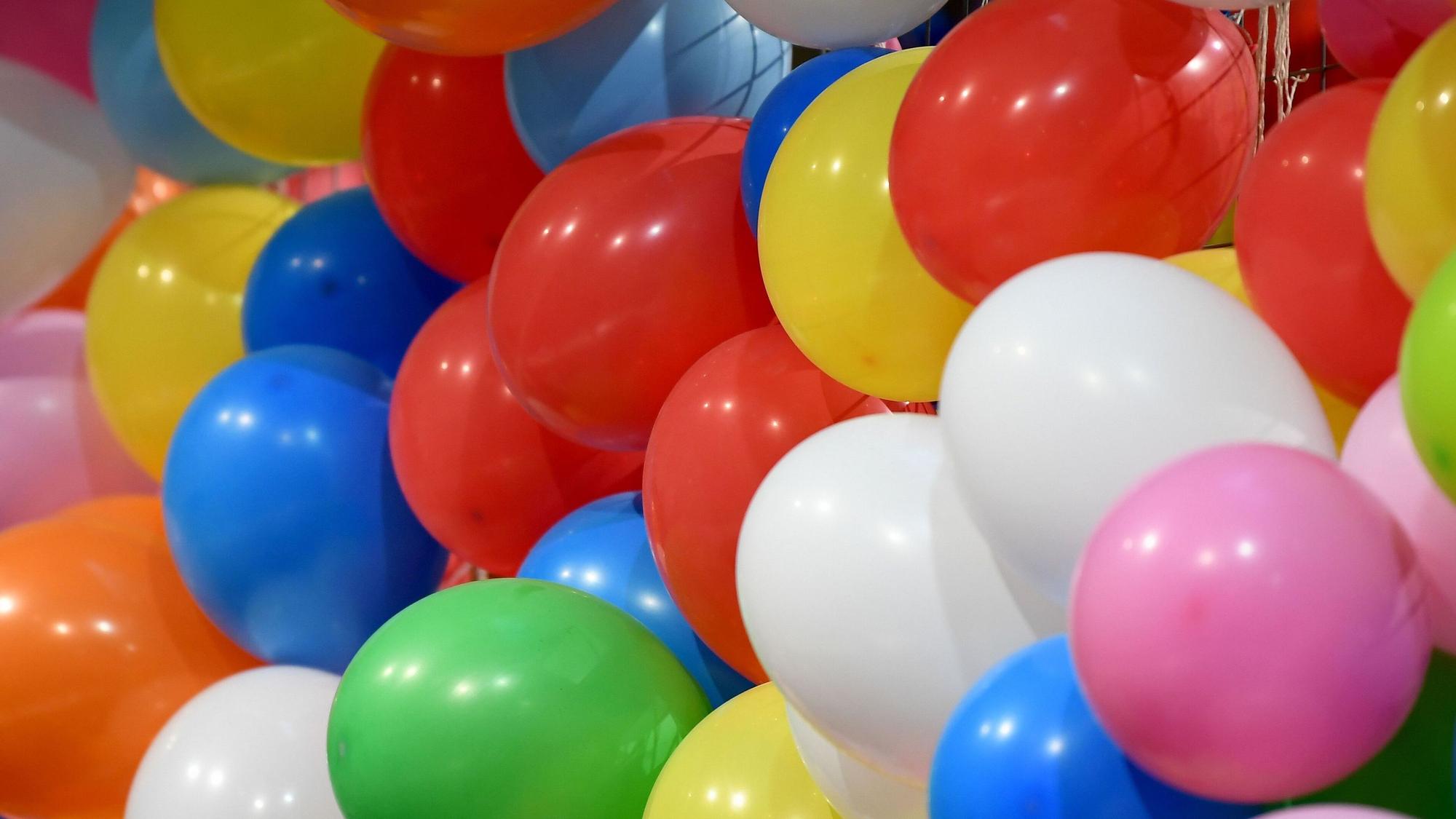Nicht lebensmitteltauglich: Luftballons bestehen aus Materialien, die nicht für den Kontakt mit Lebensmitteln geeignet sind.