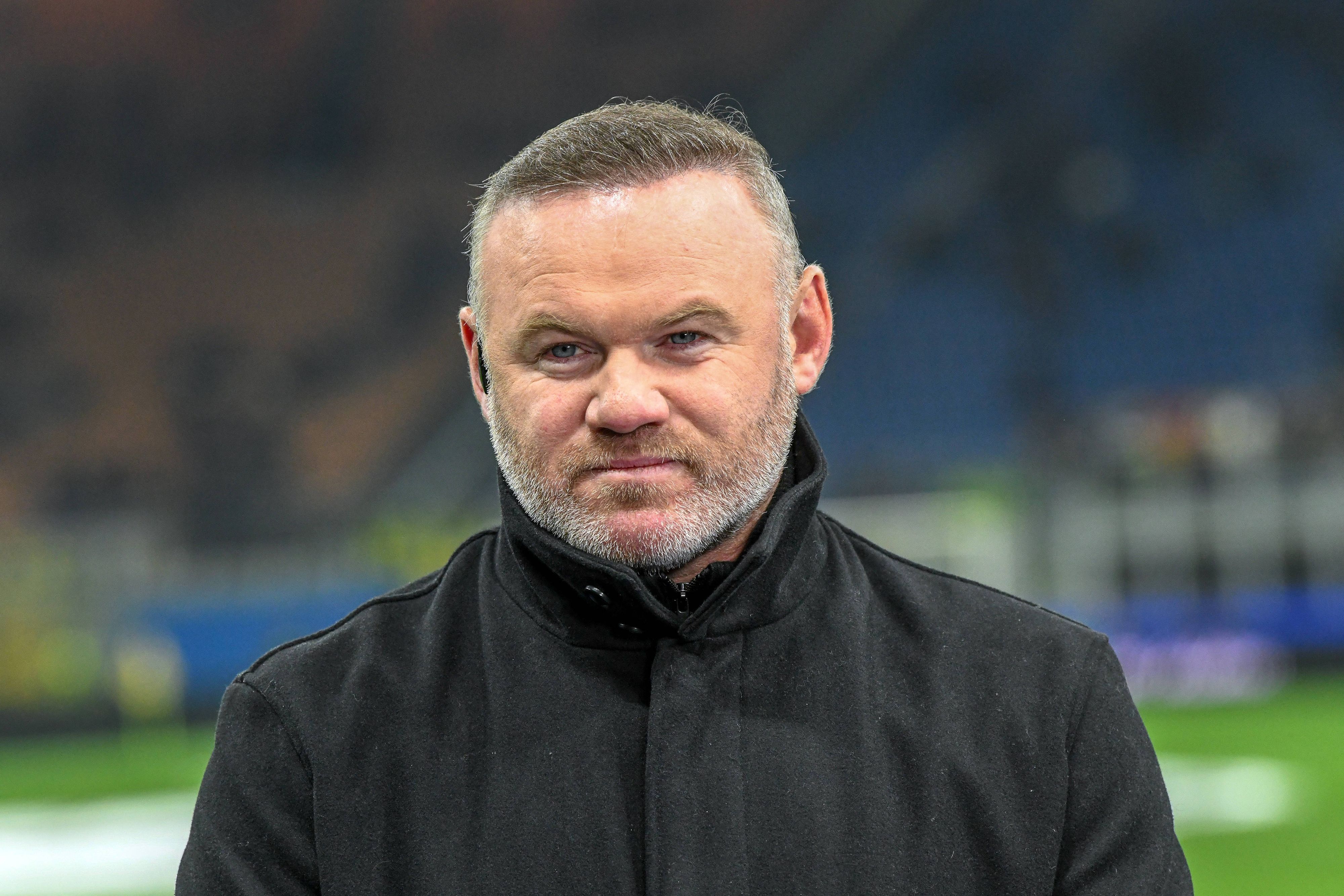 England-Legende Wayne Rooney am Rande eines Fußballspiels.