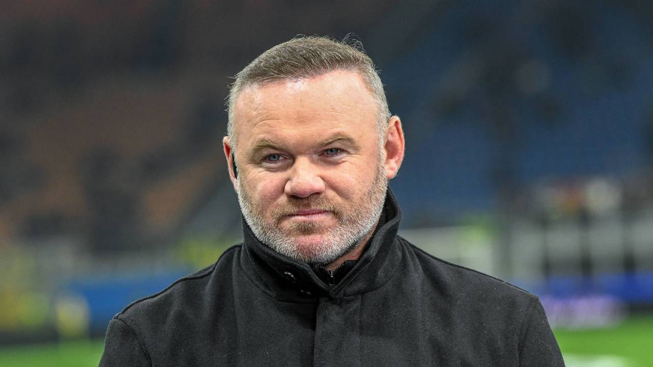 England-Legende Wayne Rooney am Rande eines Fußballspiels.