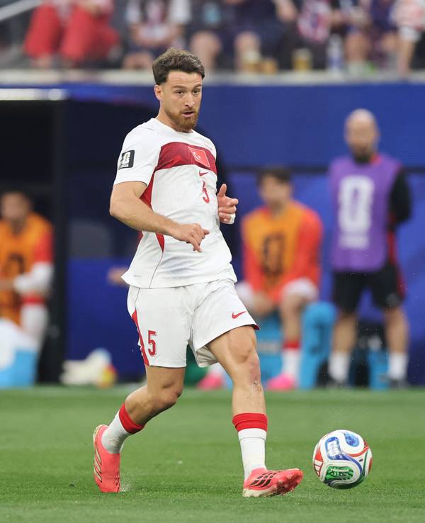 Nationalspieler Salih Özcan bei einem WM-Einsatz.