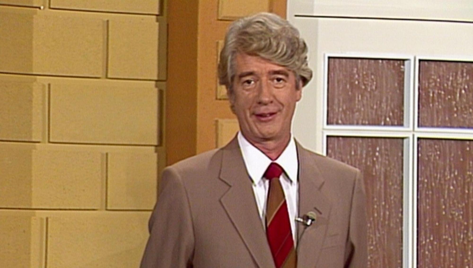 Rudi Carrell, ein Mann der Bonmots. Eins seiner schönsten: „Drei Dinge braucht der Mann: Zigaretten, Bier und Applaus.“ (Bild: RBB / teleschau-Archiv)
