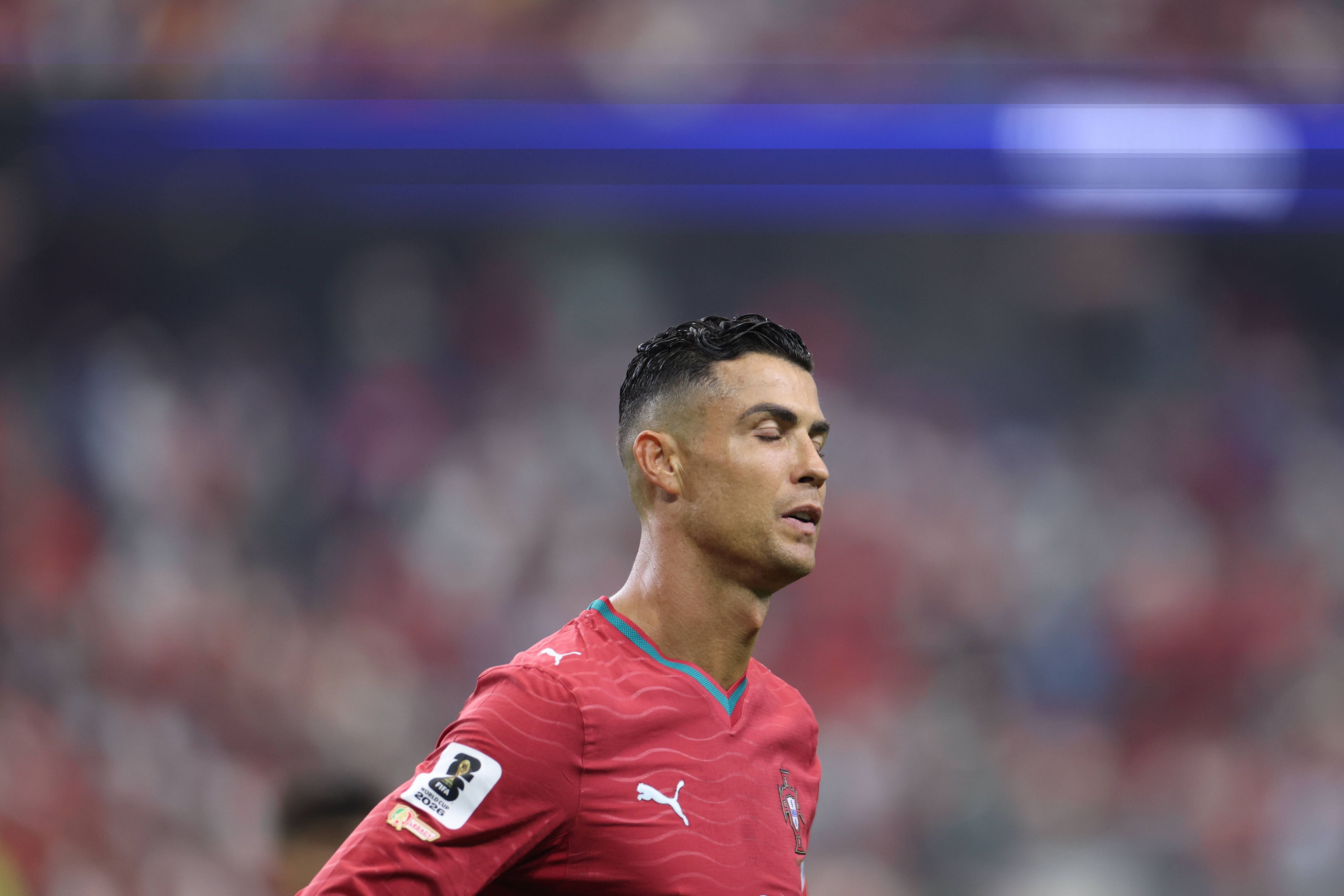 Cristiano Ronaldo guckt enttäuscht.