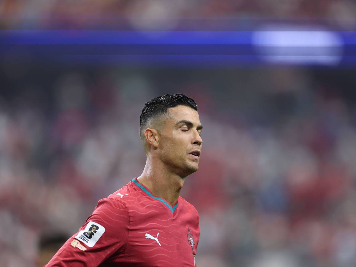 Cristiano Ronaldo guckt enttäuscht.