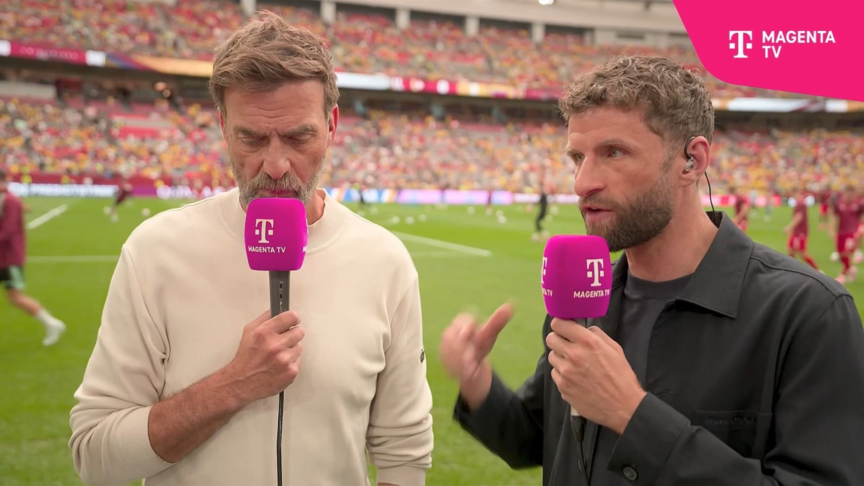Thomas Müller und Jürgen Klopp als MagentaTV-Experten.