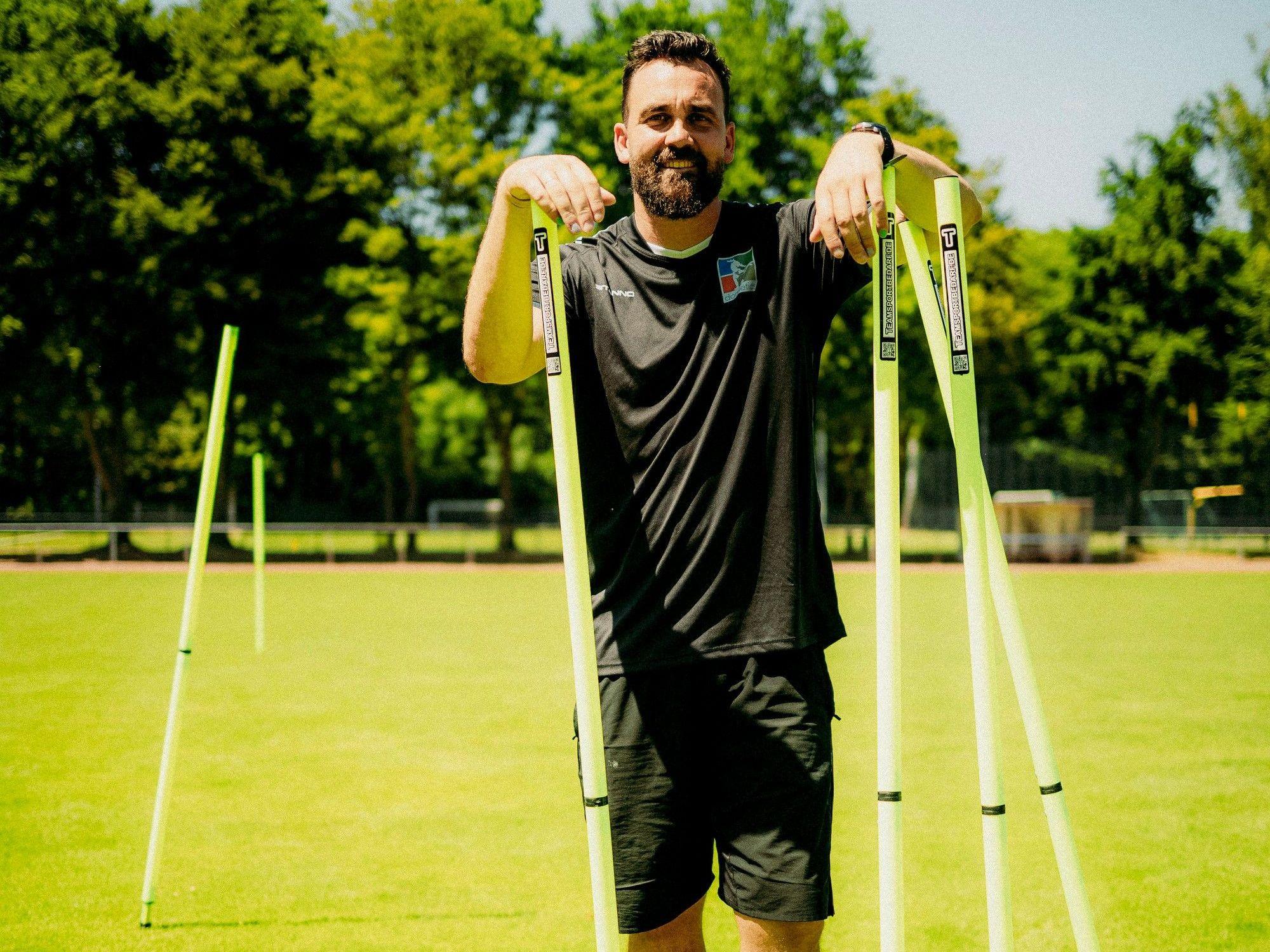 Dominic Reinold macht Fußball-Profis fit.