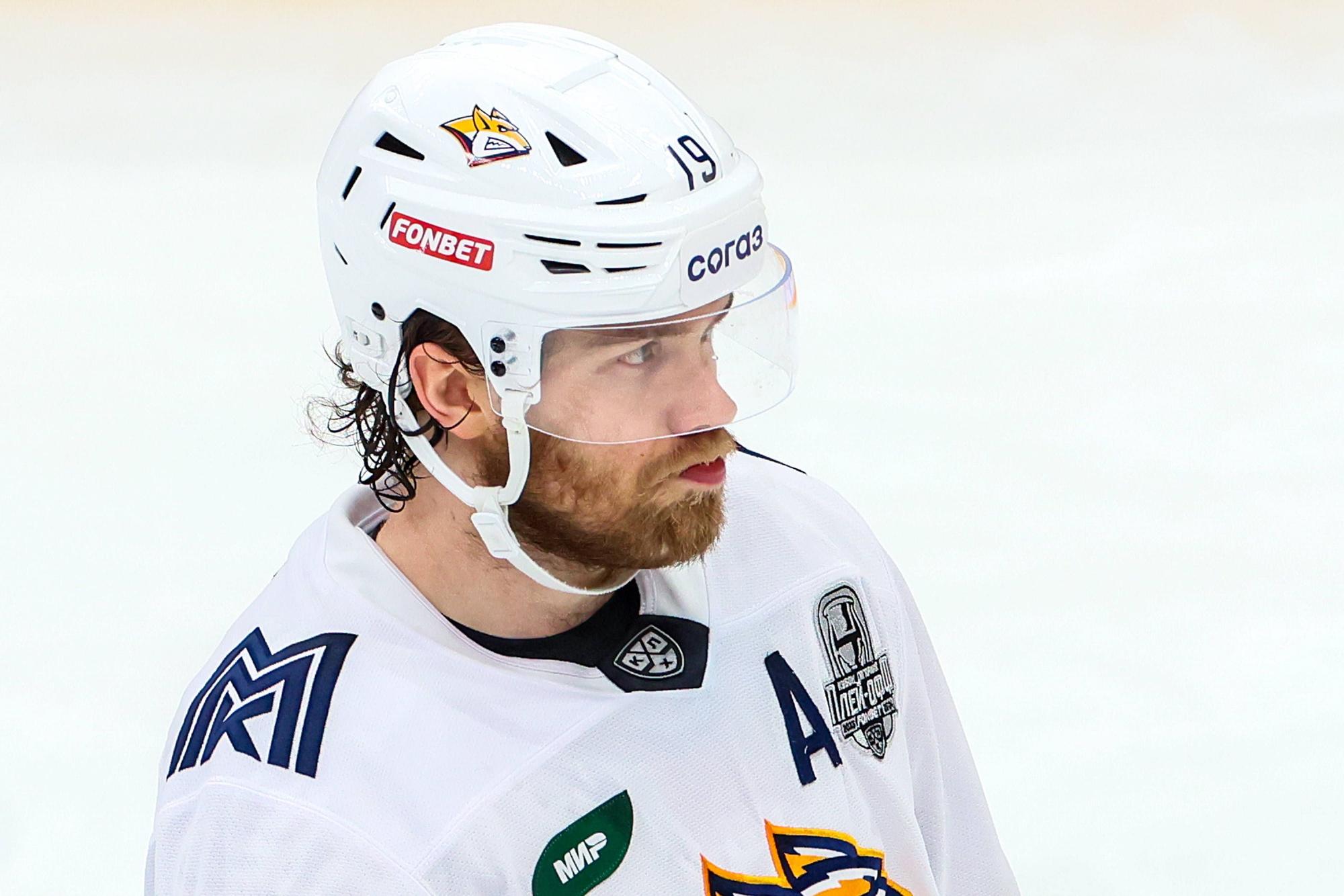 Robin Press ist in einem Playoff-Spiel gegen Spartak Moscow im Einsatz.