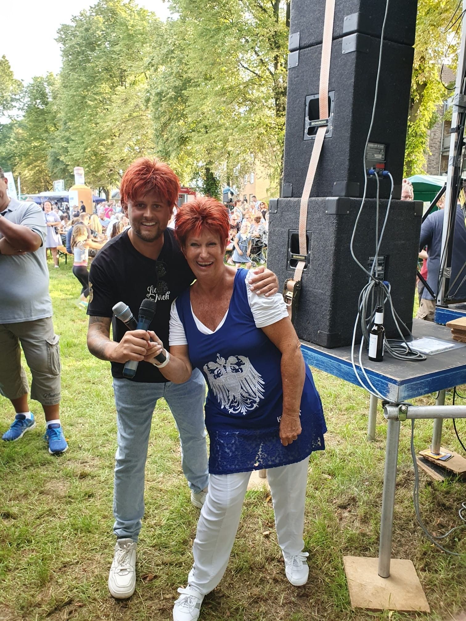 Mike Schöninger zusammen mit Marita Köllner.