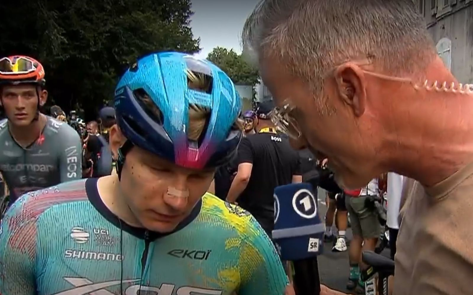 Glück; Geschwindigkeit und Geschick: Max Kanter aus Cottbus sprintete bei der 5. Etappe der Tour de France zum Etappensieg und stellte sich dem Interview von ARD-Mann Michael Antwerpes. (Bild: ARD)