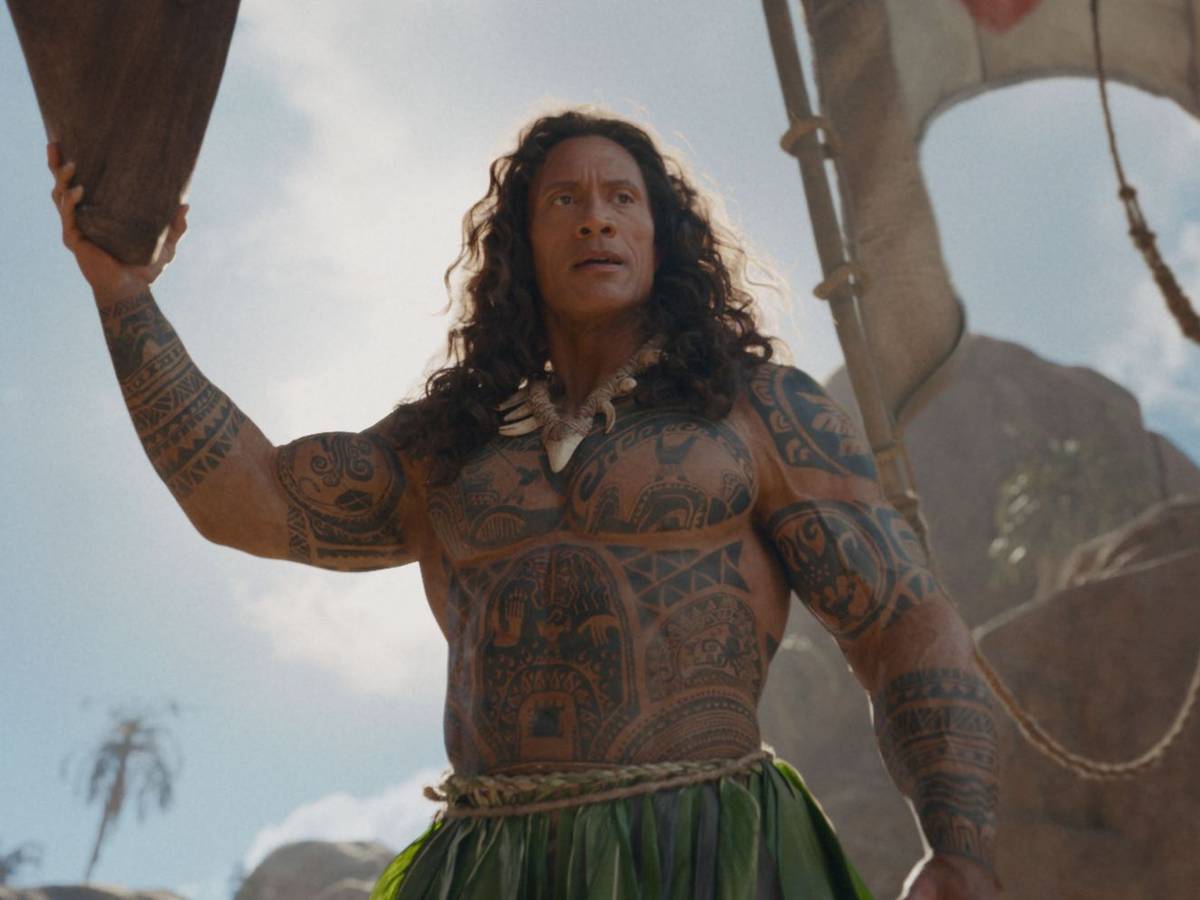 Dwayne „The Rock“ Johnson lieh bereits im Animationsfilm „Vaiana“ dem Halbgott Maui seine Stimme. Für die Realverfilmung kehrt er nun zurück. (Bild: 2026 Disney Enterprises, Inc. All Rights Reserved.)