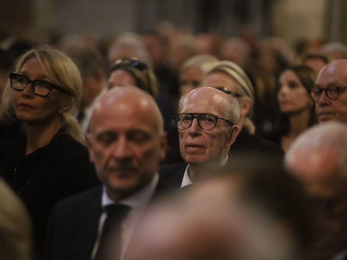 Auch Reiner Calmund nahm bei de rTrauerfeier in St. Apostel für Günter Pütz teil. Er ist in der vergangenen Woche im Alter von 75 Jahren verstorben.