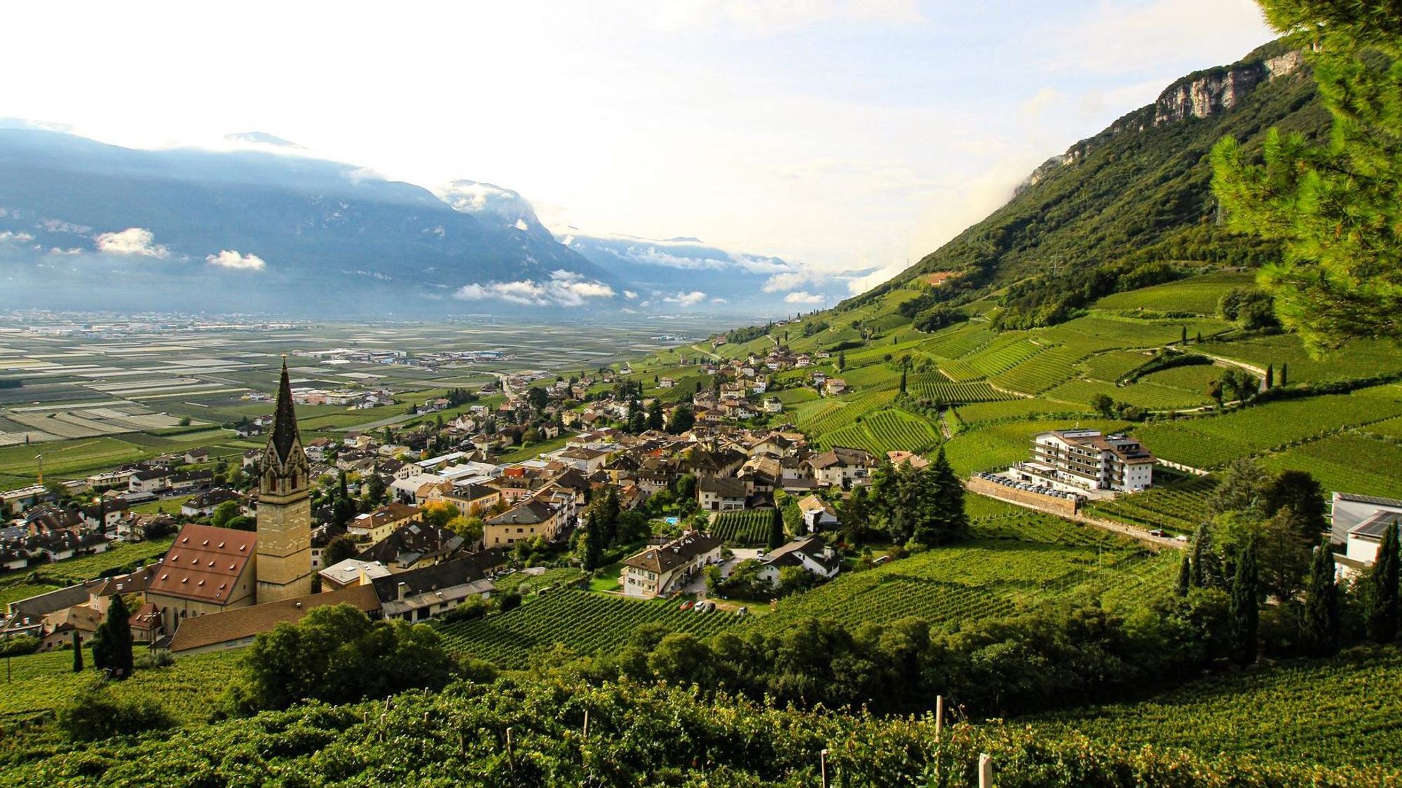Beim Wandern in Südtirol ist ein 66 Jahre alter Deutscher tödlich verunglückt. (Archivbild)