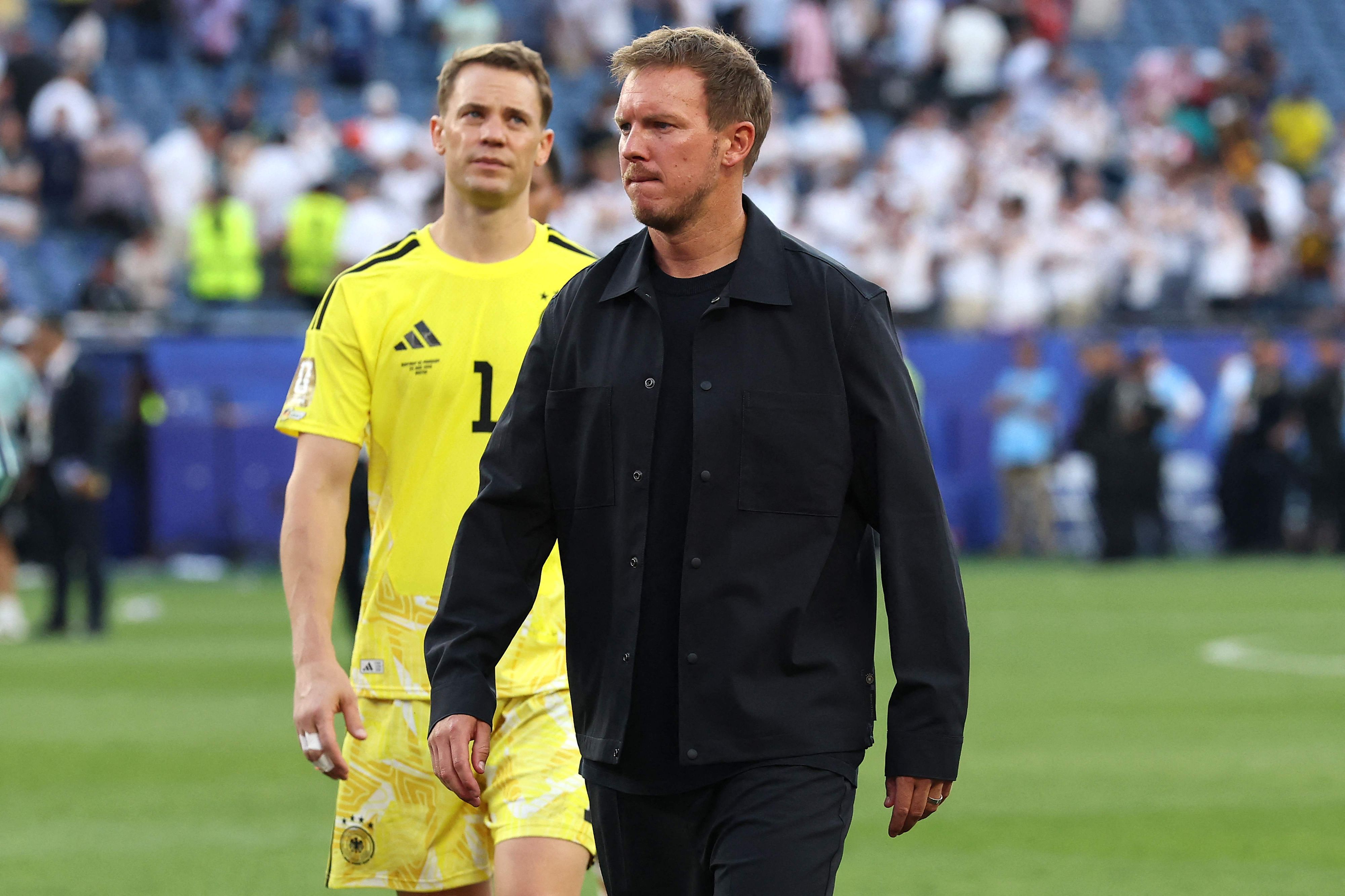 Julian Nagelsmann und Manuel Neuer nach der Niederlage gegen Paraguay.