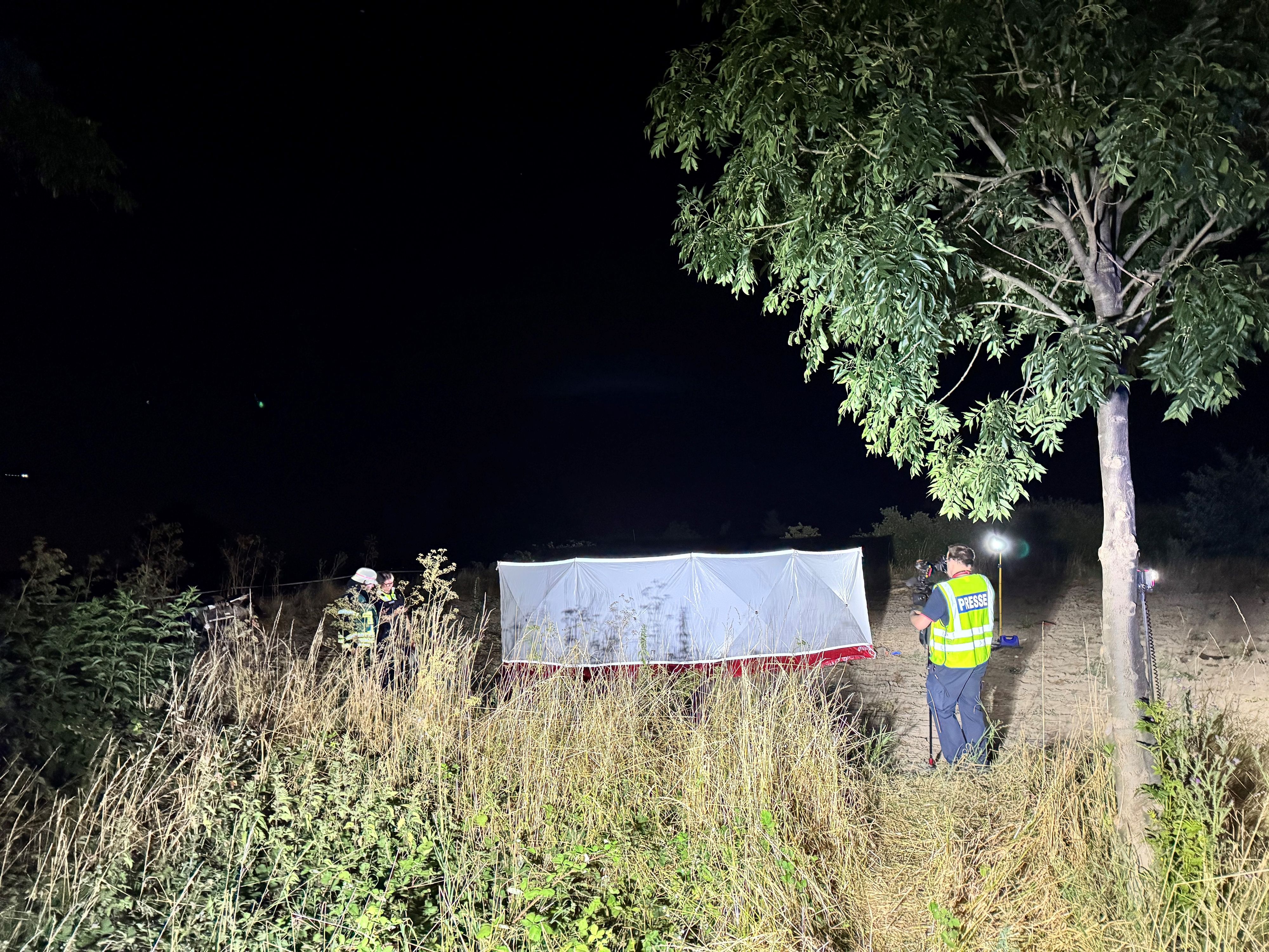 Blick auf die Unfallstelle an der A555.