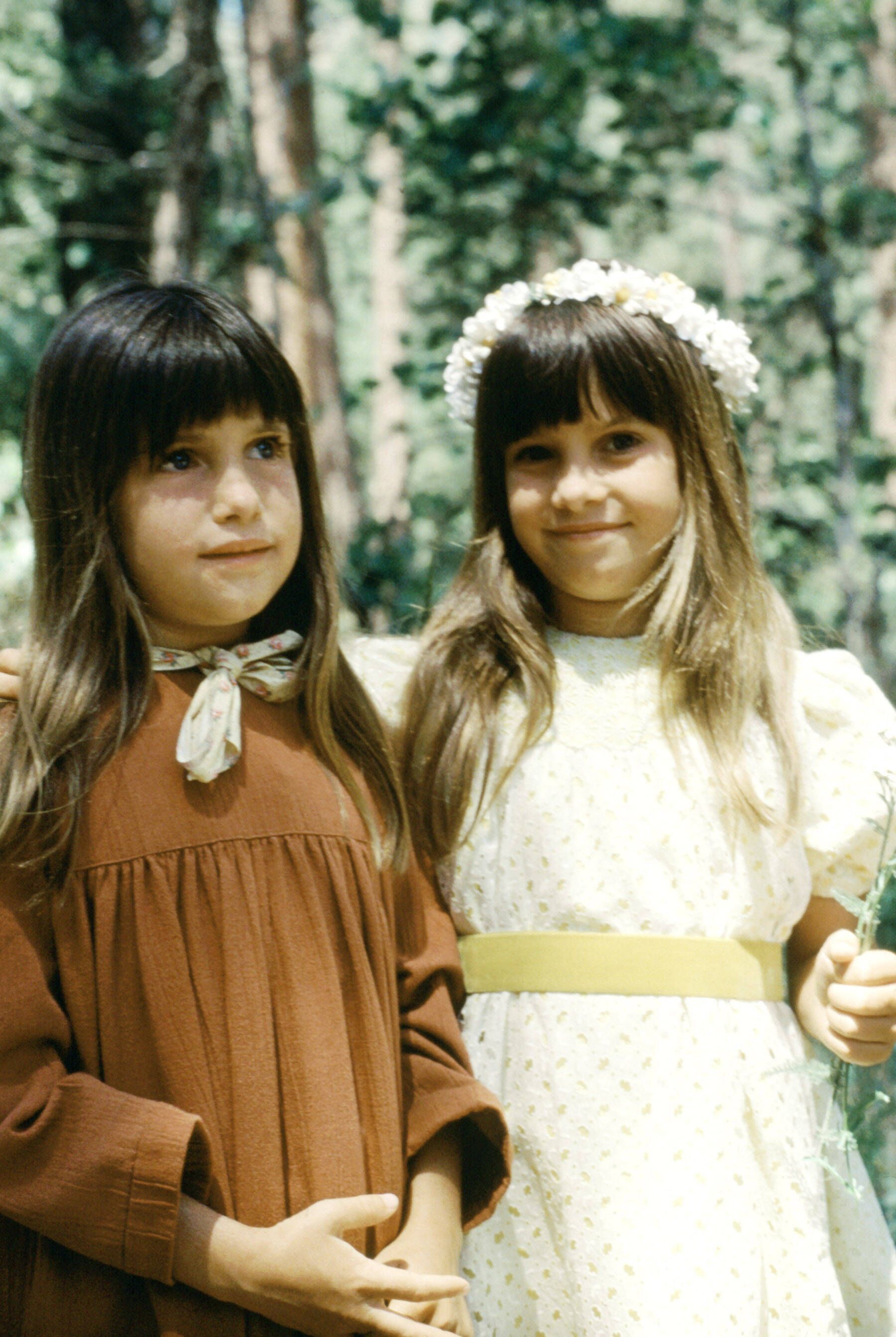 Lindsay und Sidney Greenbush spielten Carrie Ingalls.