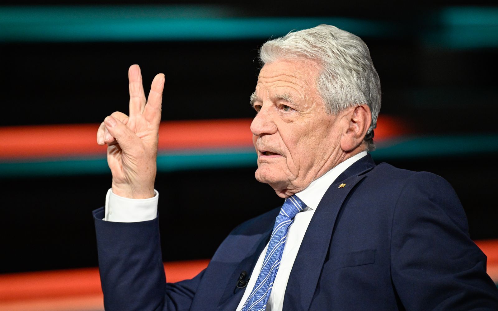 Bei „Markus Lanz“ erklärte Joachim Gauck unmissverständlich, warum für ihn die AfD keine wählbare Partei sei. (Bild: ZDF / Markus Hertrich)