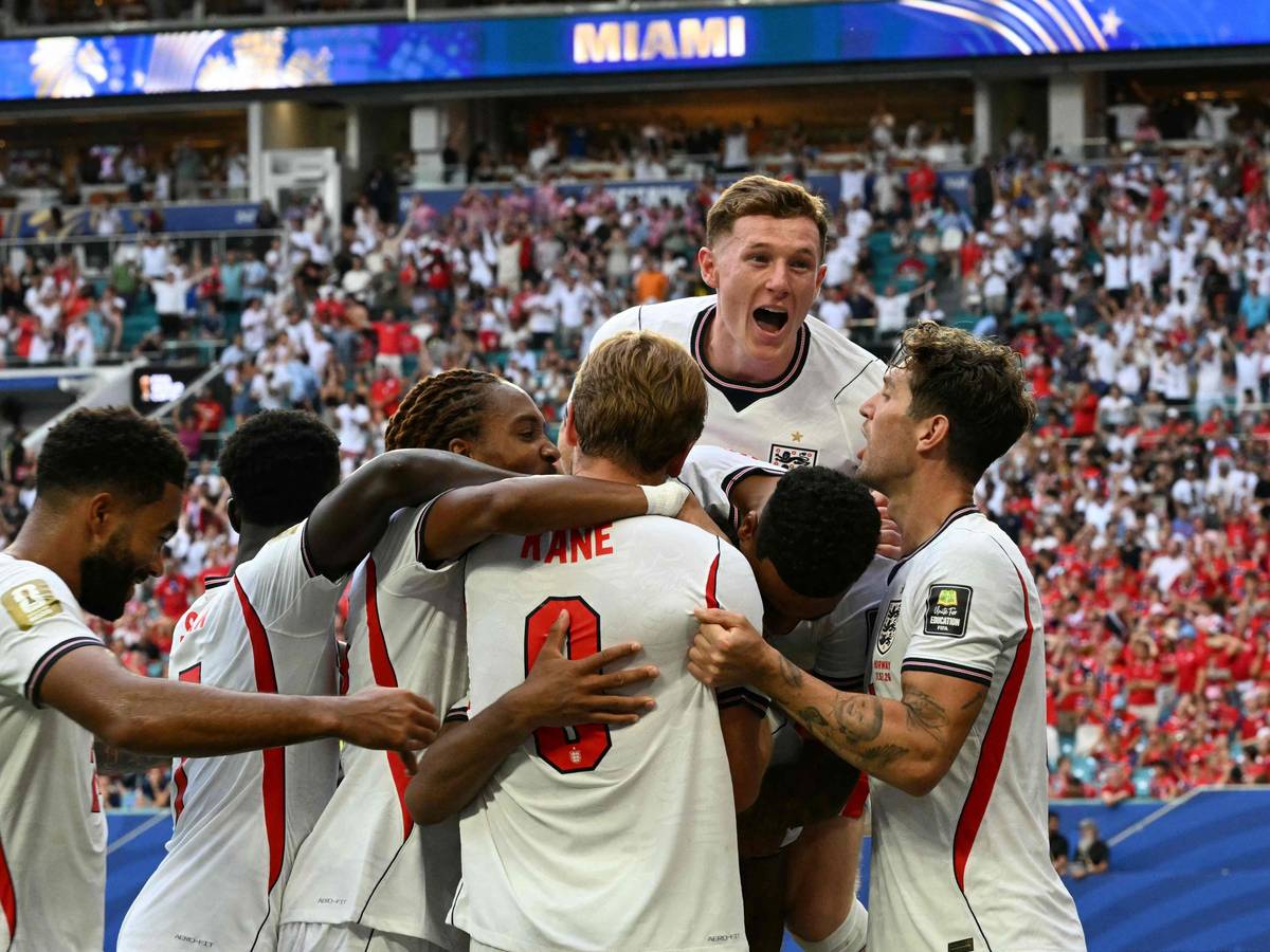 Torjubel bei England.