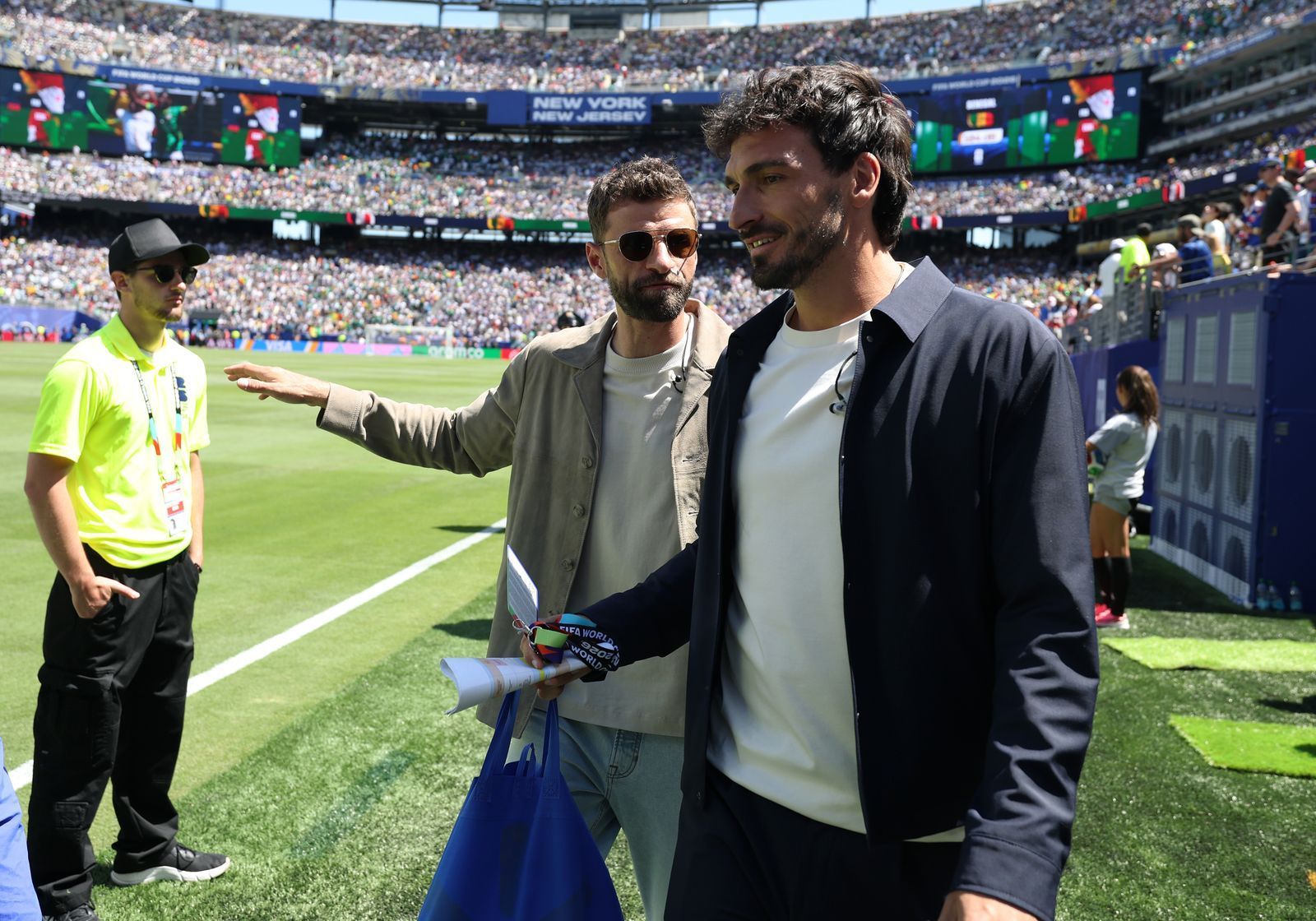 2014 wurden sie gemeinsam Weltmeister, nun analysieren sie die WM für Magenta TV: Thomas Müller (links) und Mats Hummels. (Bild: 2026 Getty Images/Al Bello)