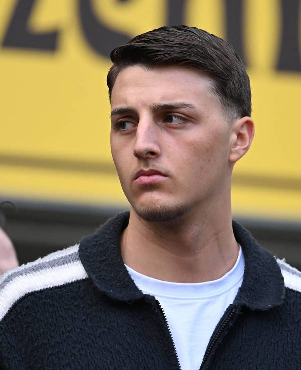 Malek El Mala als Zuschauer beim Derby.