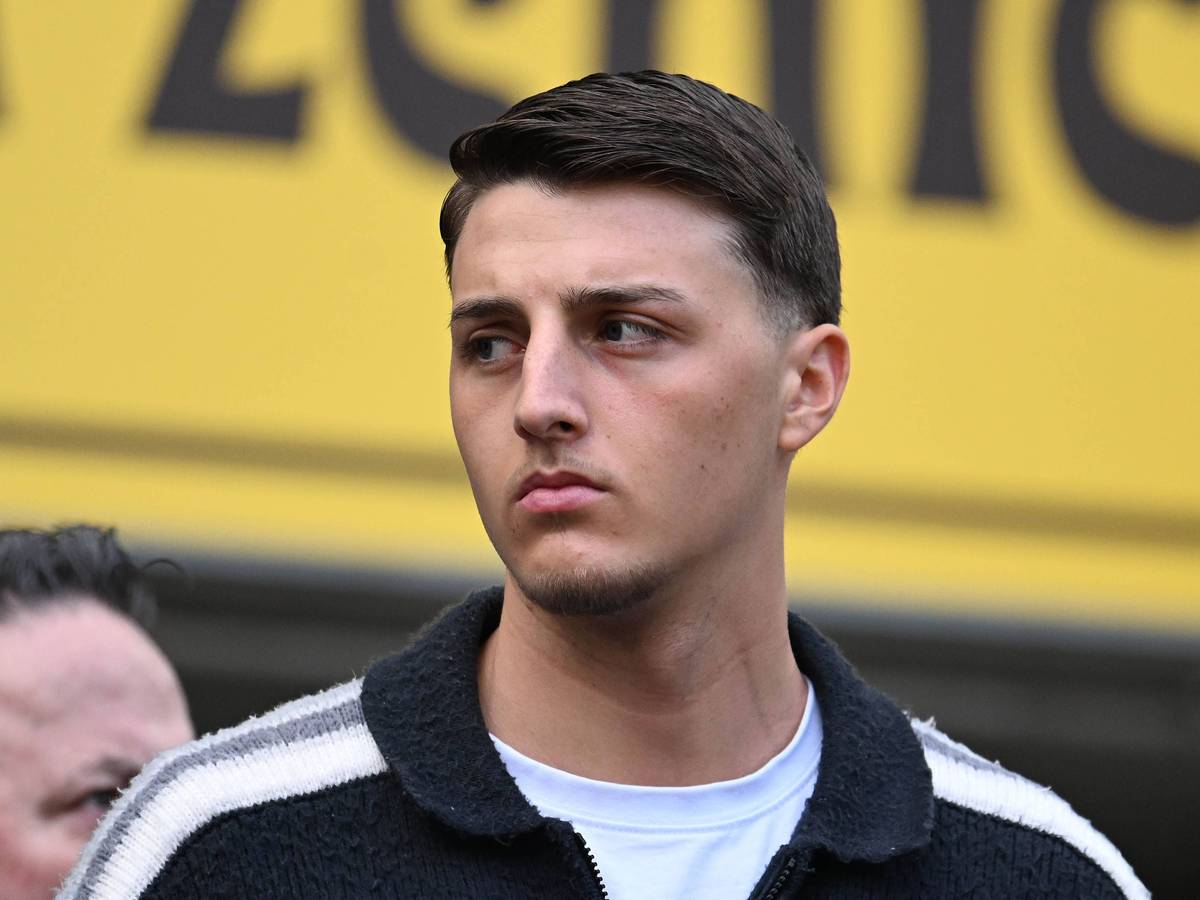 Malek El Mala als Zuschauer beim Derby.