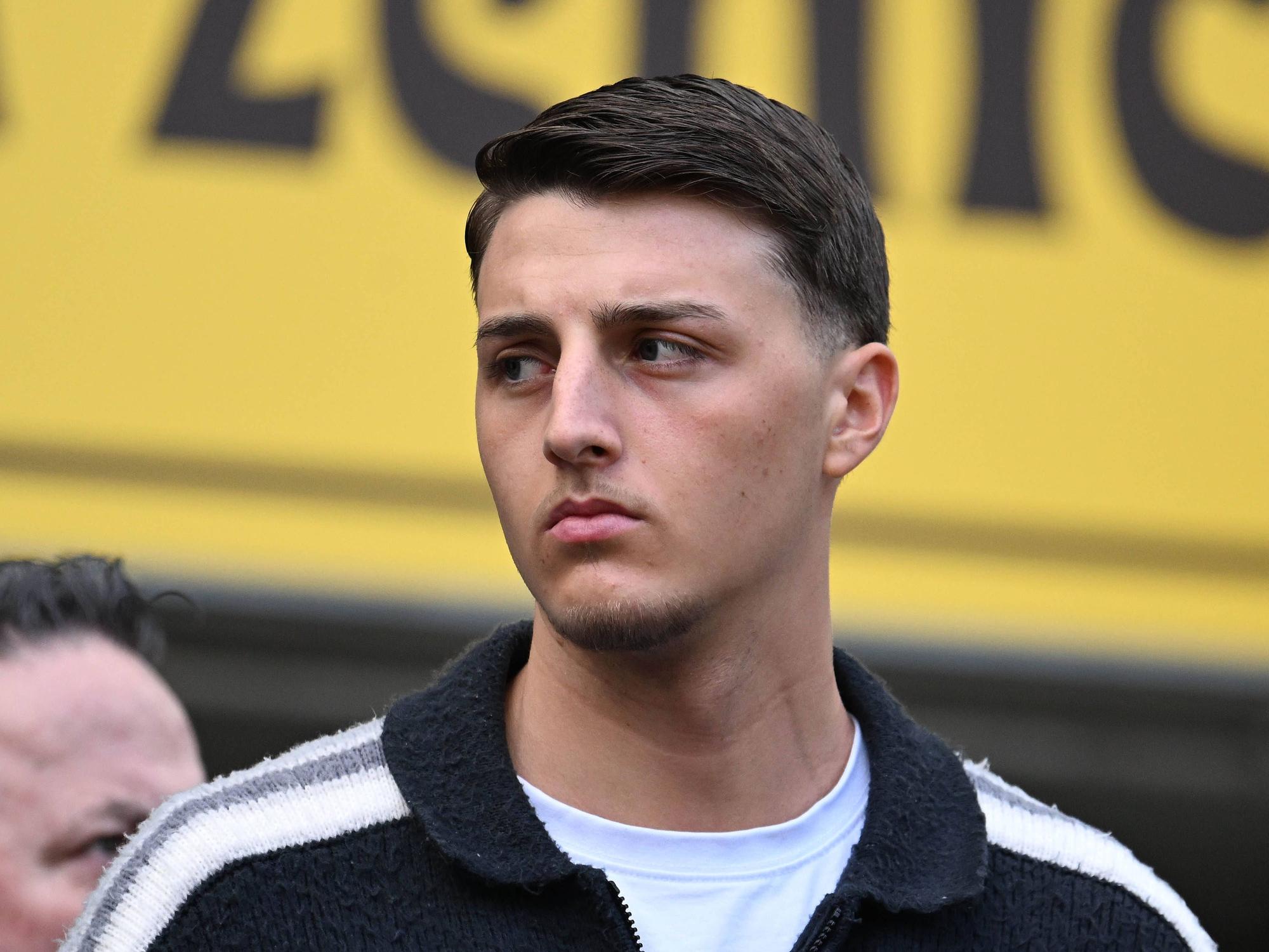Malek El Mala als Zuschauer beim Derby.