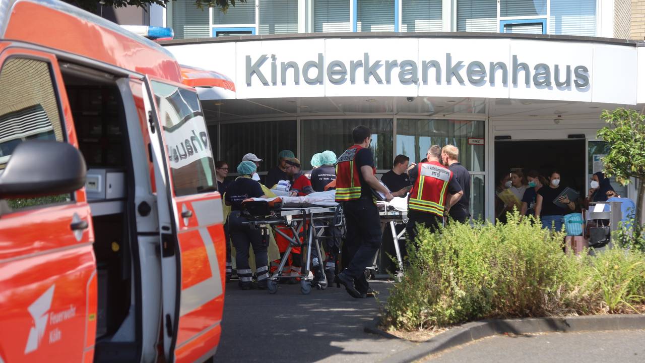 Die Kinderklinik hatte sich bereits seit Tagen auf die Evakuierung vorbereitet. Am Ende lief alles reibungslos.
