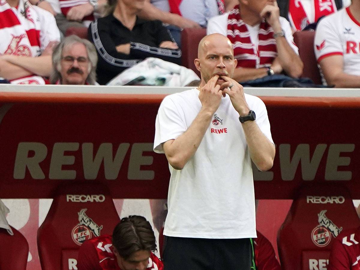 René Wagner an der Seitenlinie beim 1. FC Köln.