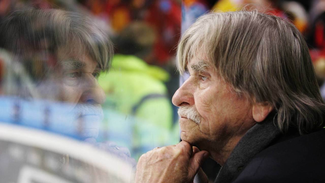 Jupp Kompalla als Zuschauer bei einem Spiel.