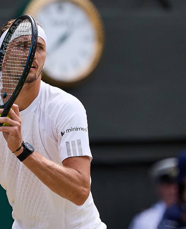 Alexander Zverev beim Aufschlag.