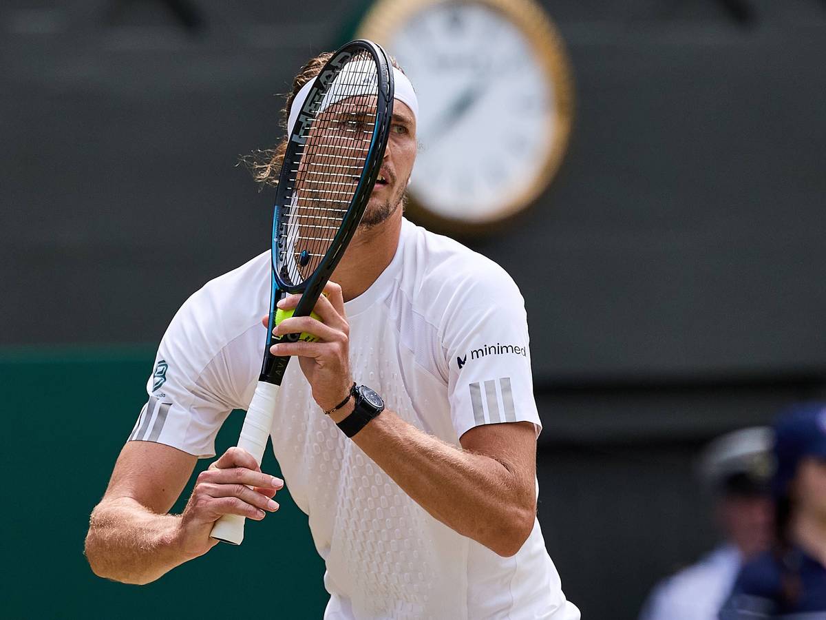 Alexander Zverev beim Aufschlag.