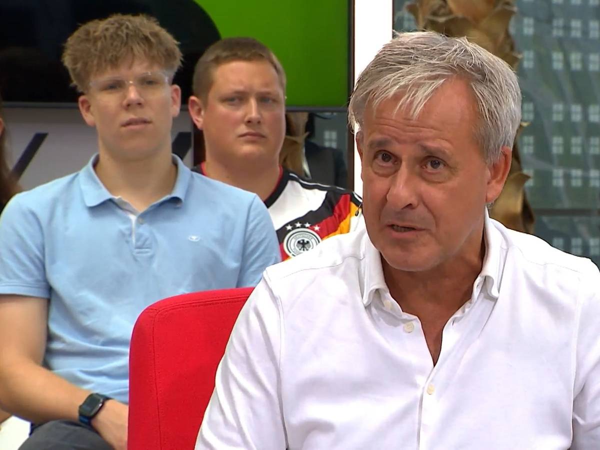 Pierre Littbarski als Gast im Sport1-„Doppelpass“