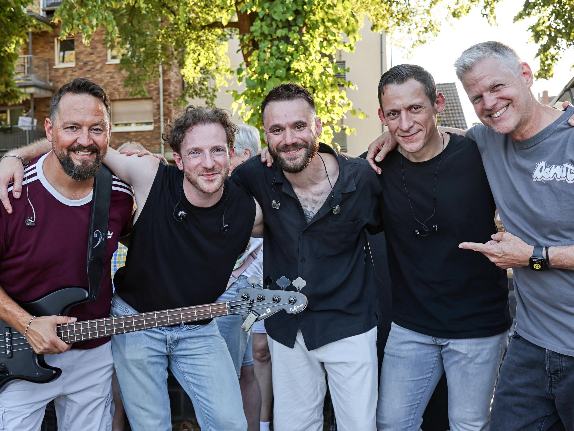 Die Band Stadtrand mit Sänger Roman Lob.