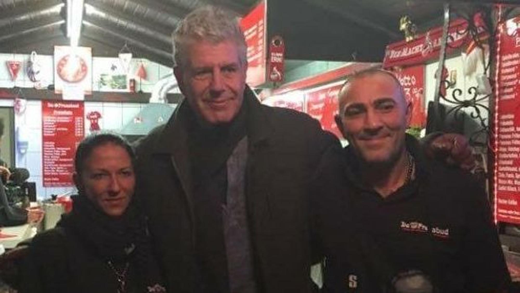 US-Starkoch und TV-Legende Anthony Bourdain (Mitte) mit Imbiss-Betreiber Michele