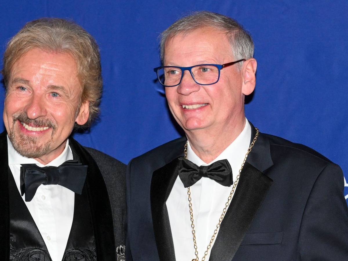 Thomas Gottschalk und Günther Jauch verbindet abseits des Bildschirms eine jahrzehntelange Freundschaft. (Bild: 2025 Getty Images/Hannes Magerstaedt)
