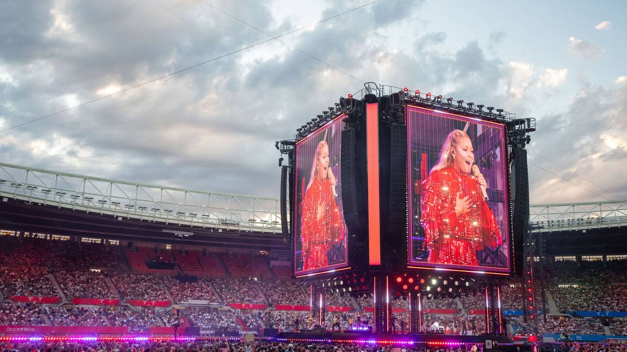 Helene Fischer während ihres Konzerts im Ernst-Happel-Stadion in Wien.